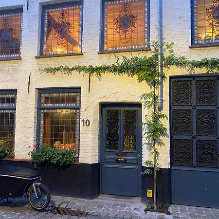 Huyze Peerdenbrugghe Panzió Brugge Kültér fotó